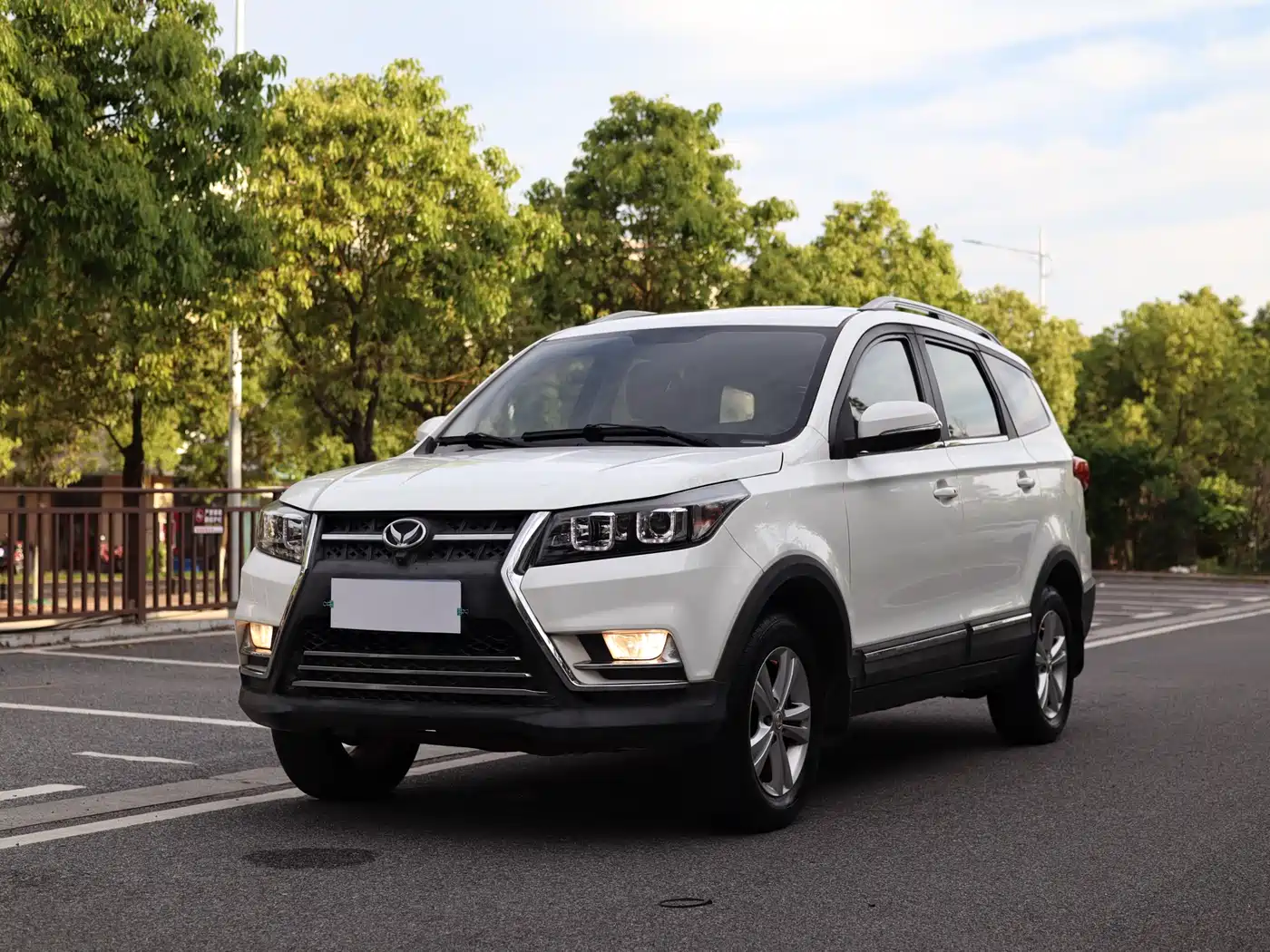 BAIC Huansu S3 2017 2016 S3L 1.5L Manual Premium