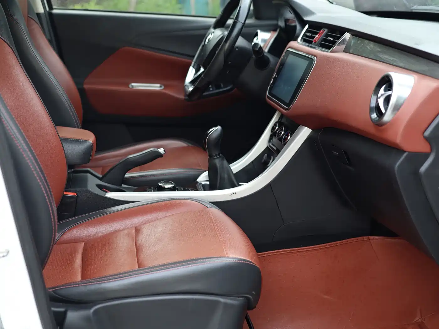 BAIC Huansu S3 2017 2016 S3L 1.5L Manual Premium