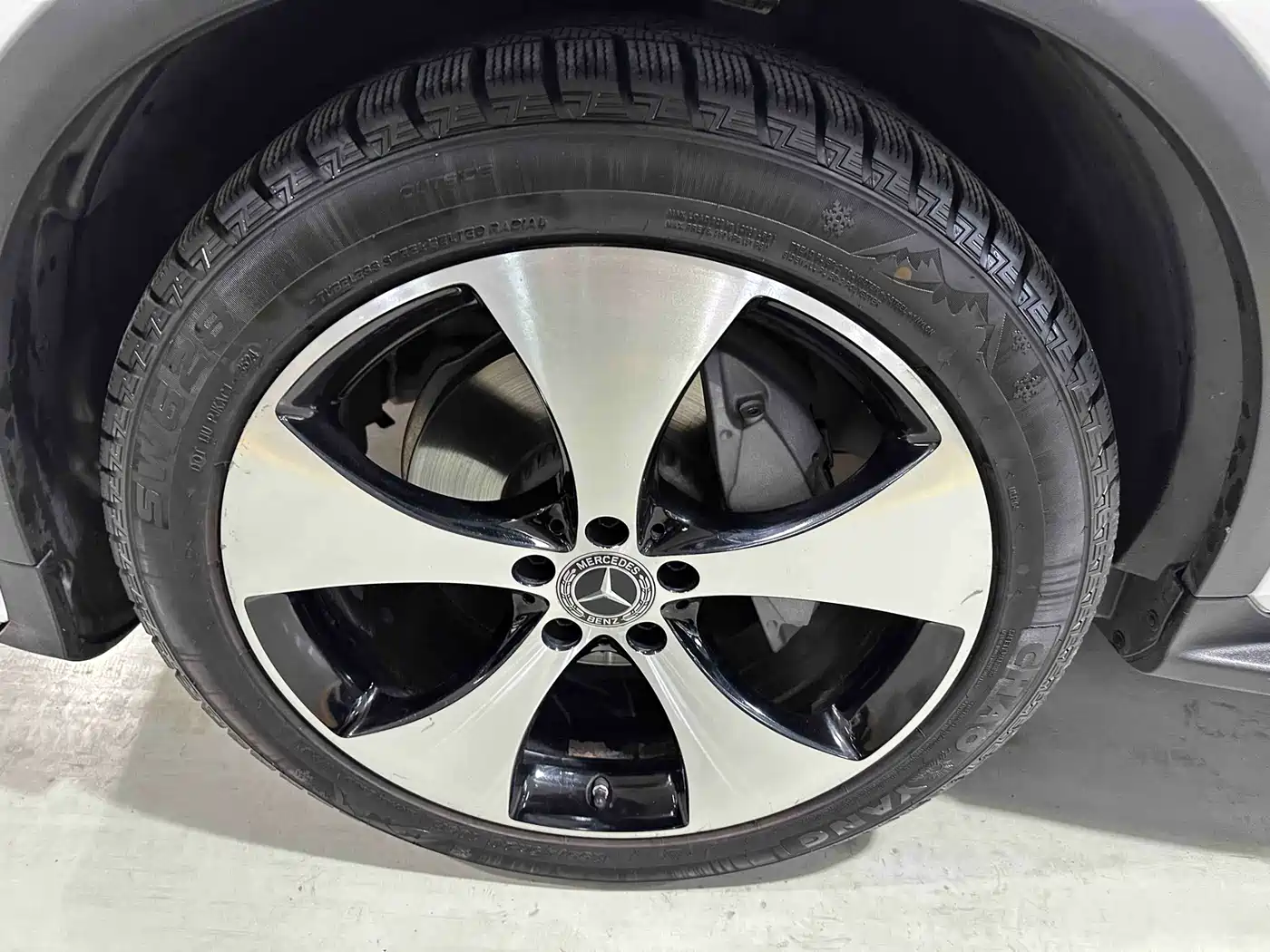 Mercedes-Benz GLC 2018 GLC 300 4MATIC Dynamic фото 13