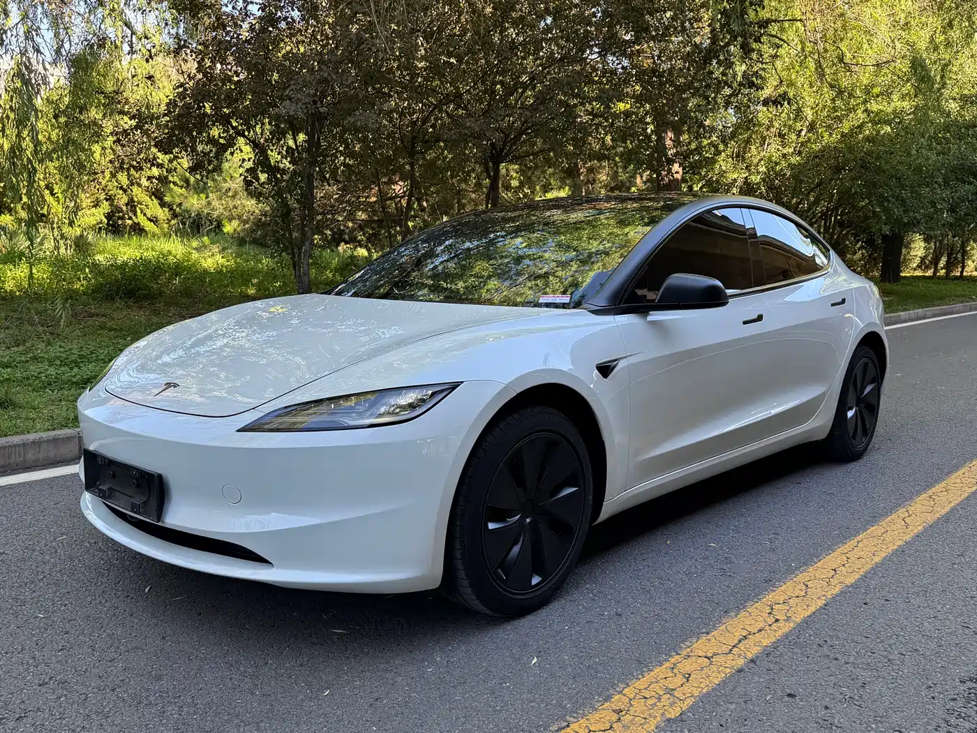 Tesla Model 3 2025 Model Year Facelift Rear-Wheel Drive