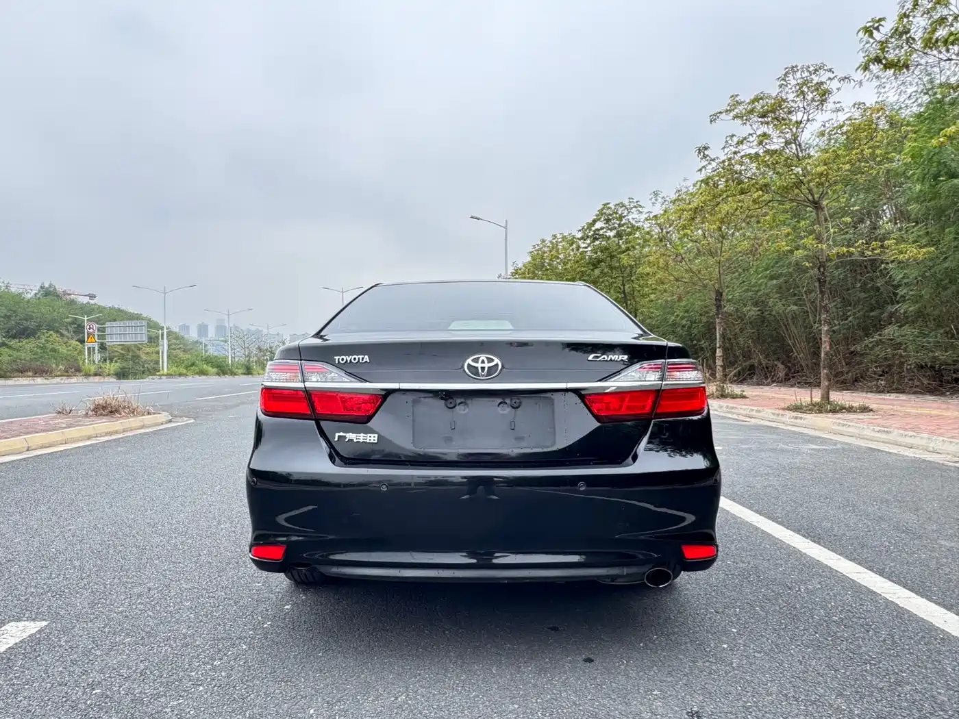 Toyota Camry 2015 2.0E Elite Edition фото 4