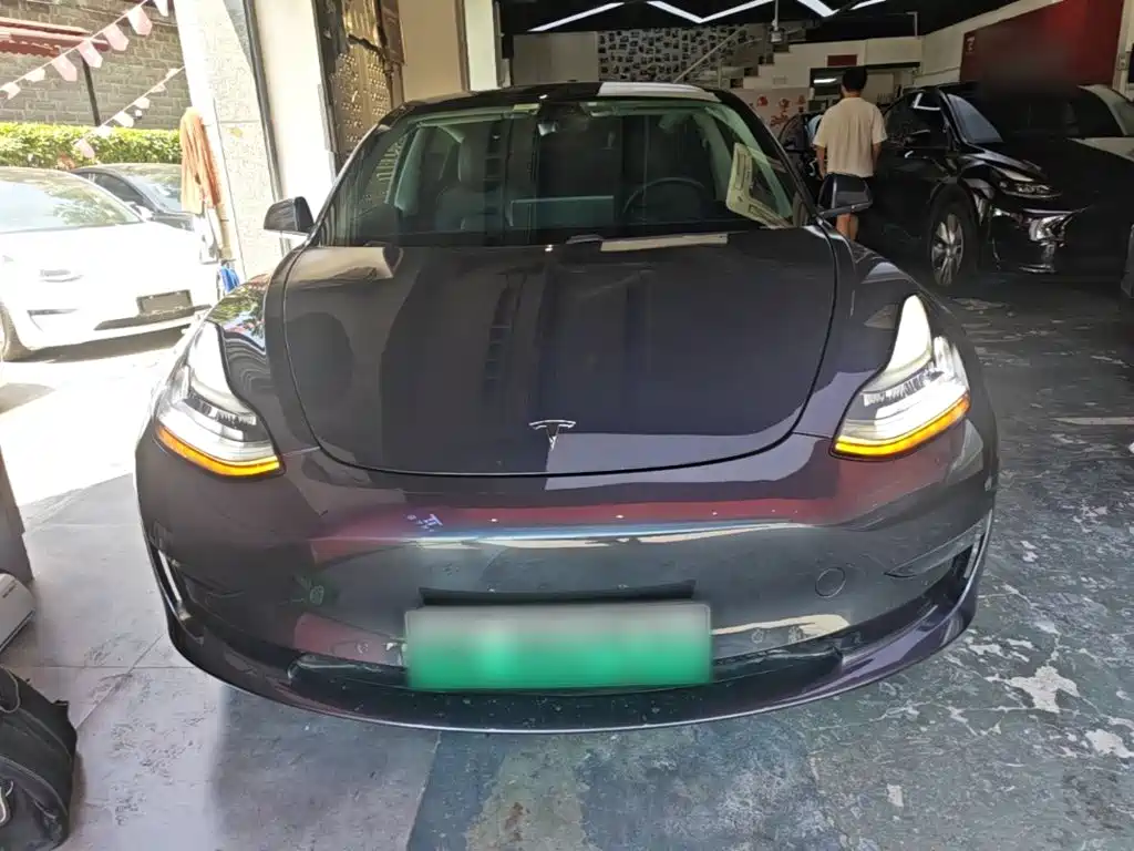 Photo 3 - Tesla Model 3 (Import)
