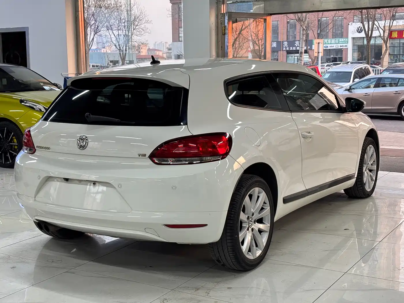 Volkswagen Scirocco 2011 1.4TSI Single Turbo Style Edition фото 5