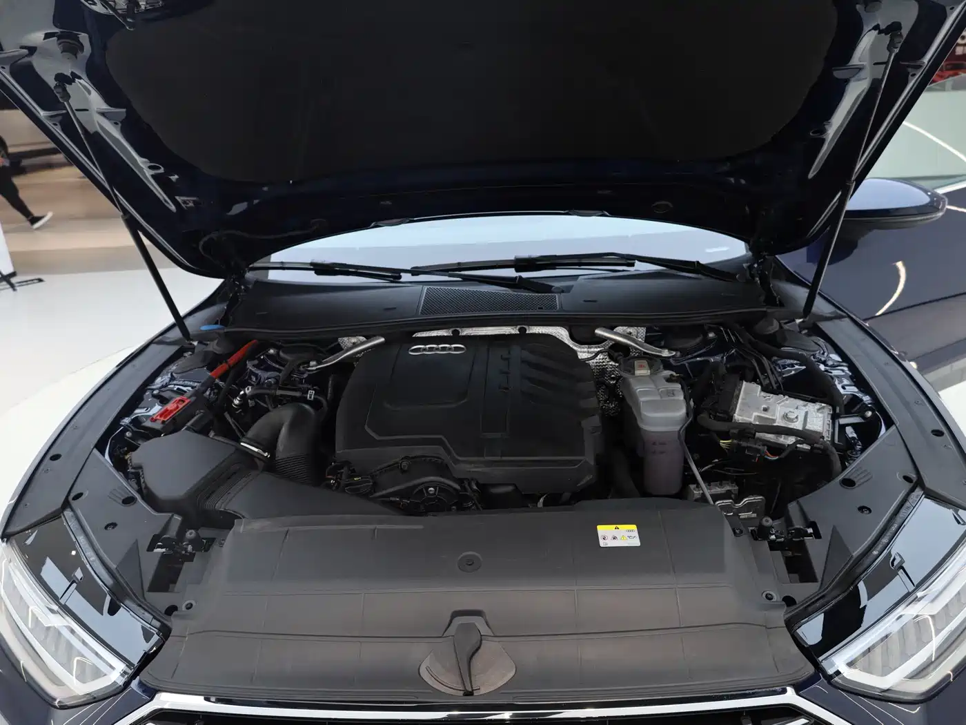 Audi A7L 2024 45TFSI S-line Dream Edition Crystal Package фото 14