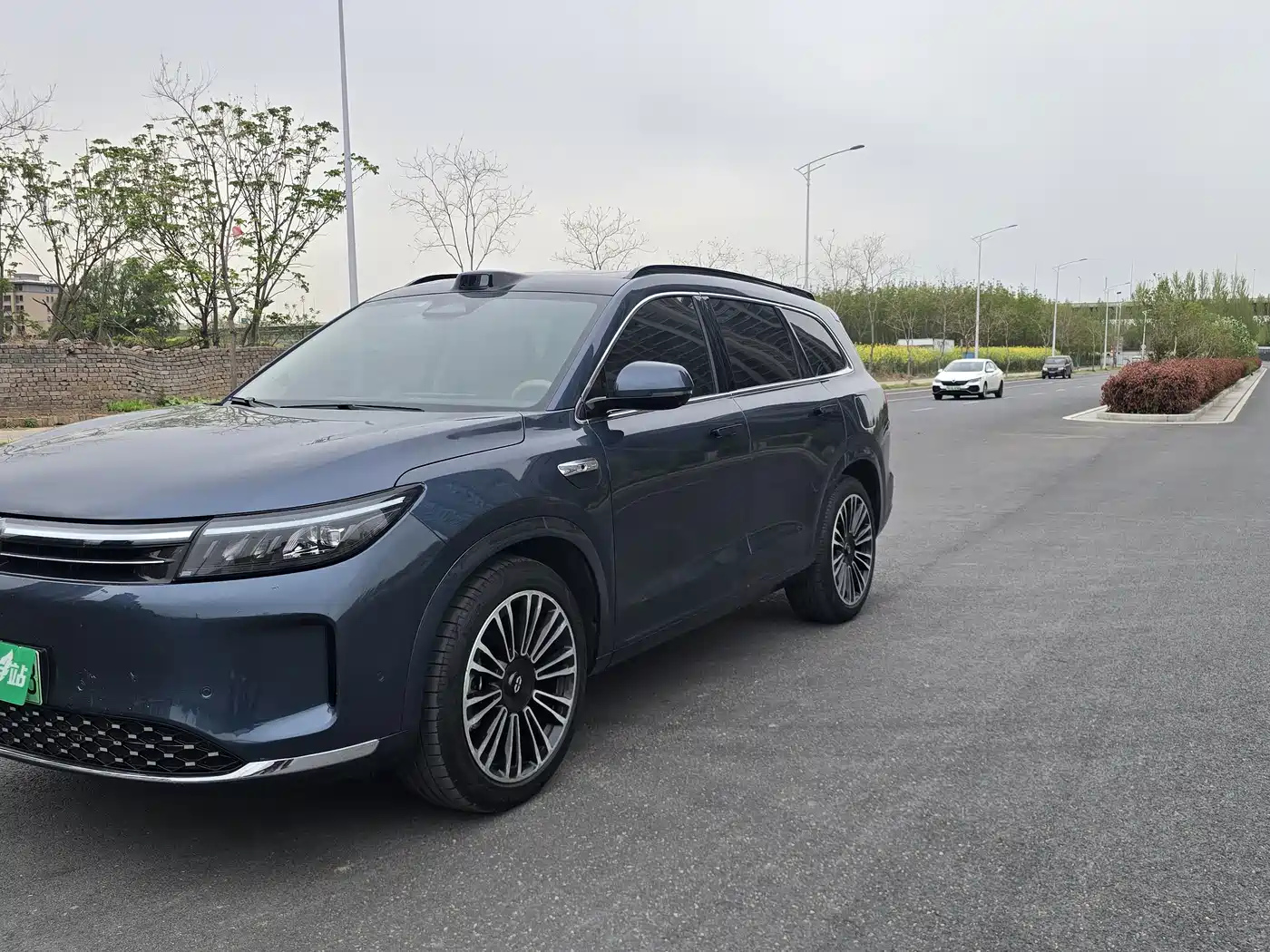 AITO Wenjie AITO M7 2024 1.5T Smart Drive RWD Ultra 5-seater фото 2