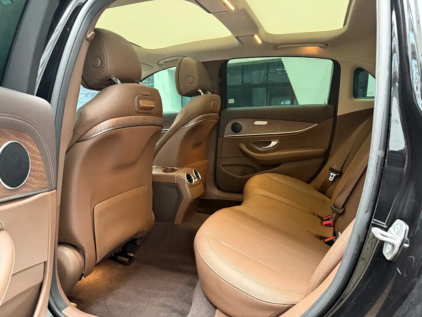 Mercedes-Benz E-Class 2020 Facelift E 300 L Fashion фото 6