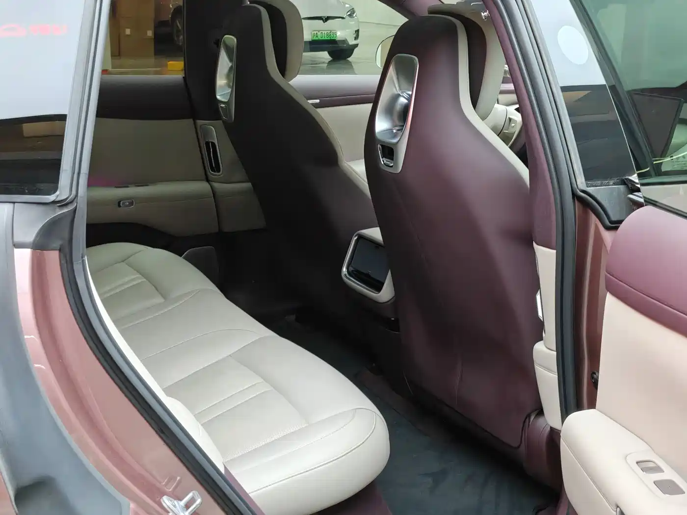 Xiaomi Auto Xiaomi YU7 2025 Extended Range RWD Edition фото 15