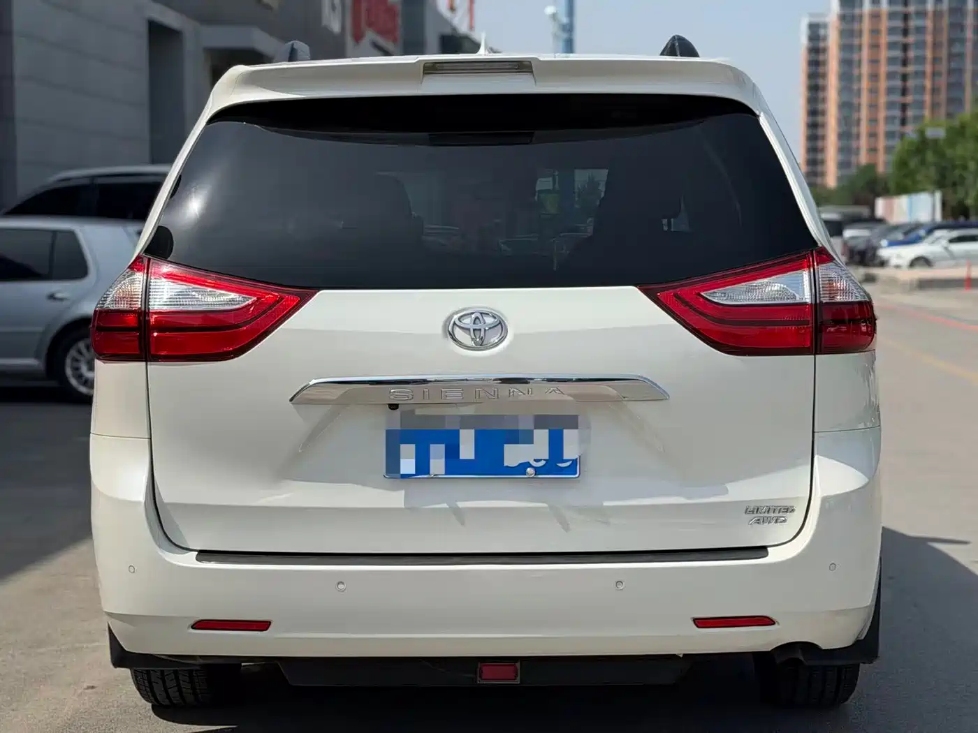 Toyota Sienna 2015 3.5L 4WD L фото 3