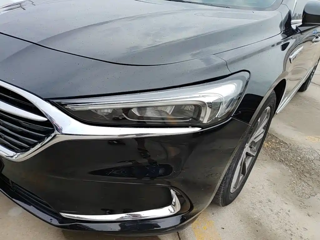 Фото 18 - Buick LaCrosse