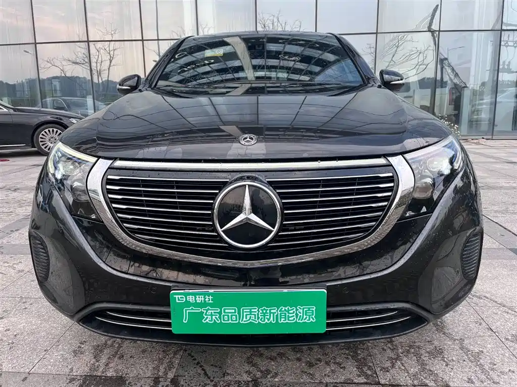 MERCEDES-BENZ EQC