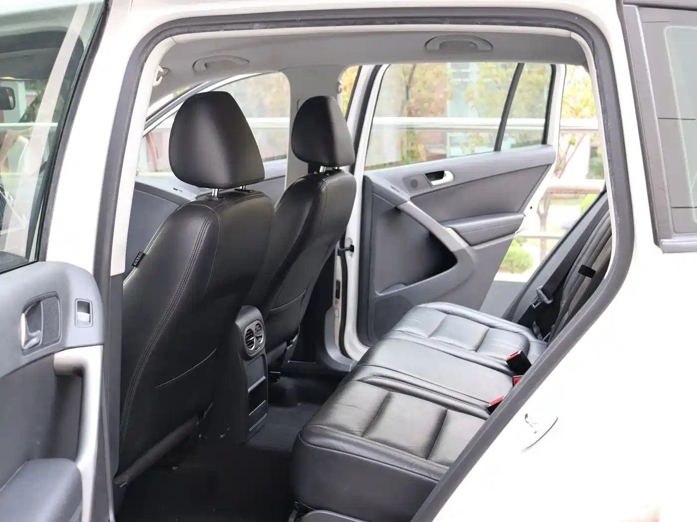 Volkswagen Tiguan 2012 1.8TSI Automatic 2WD Trend Edition фото 9