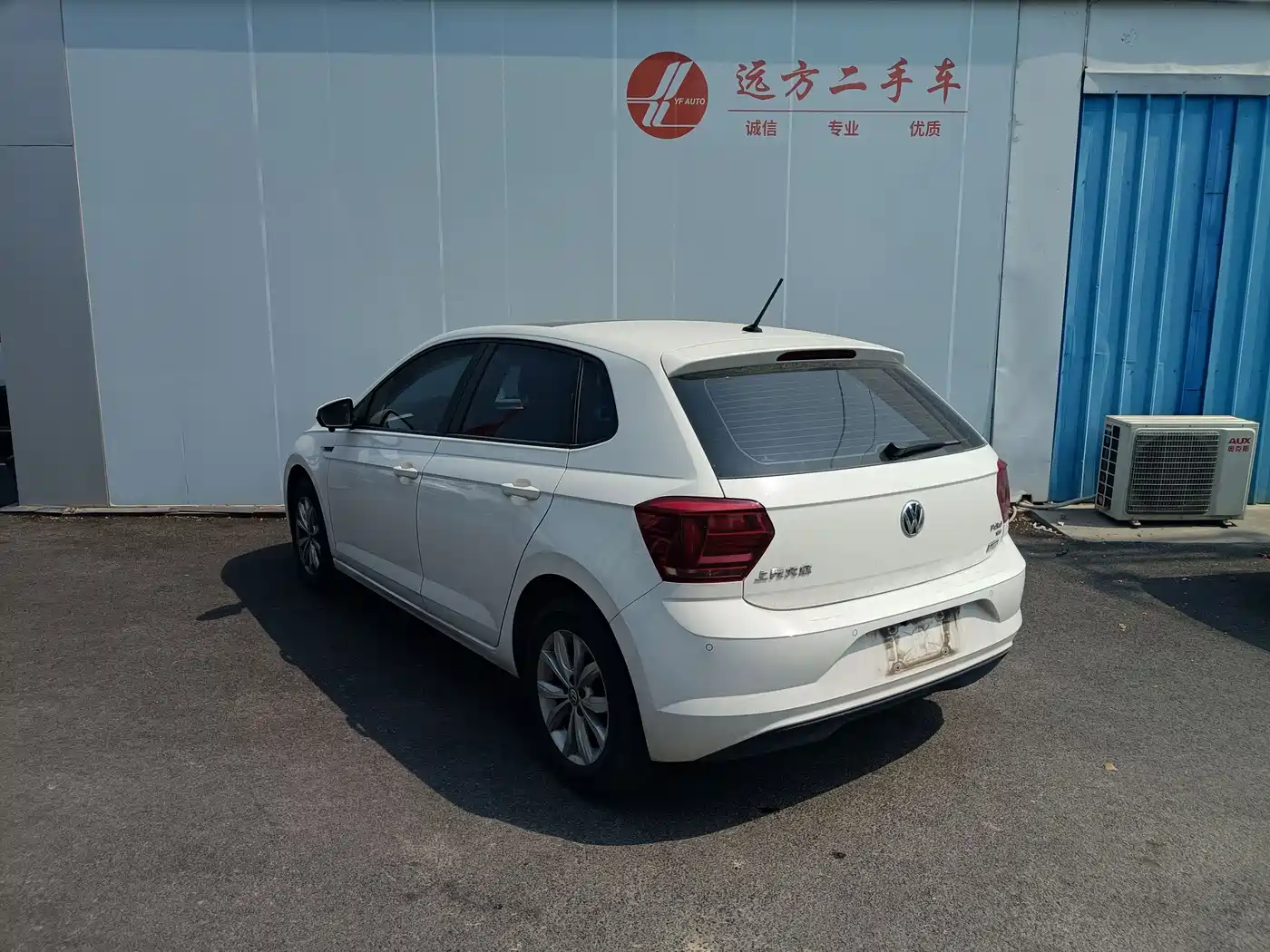 Volkswagen Polo 2019 Plus 1.5L Automatic Colorful Tech Edition фото 4