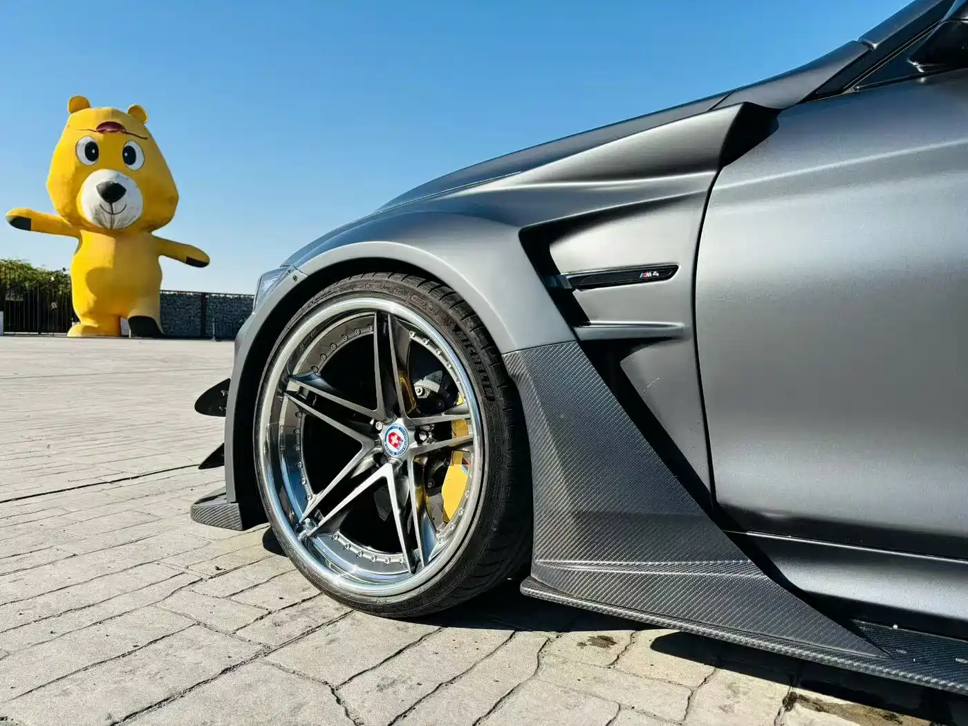 BMW M4 2016 M4 GTS фото 4