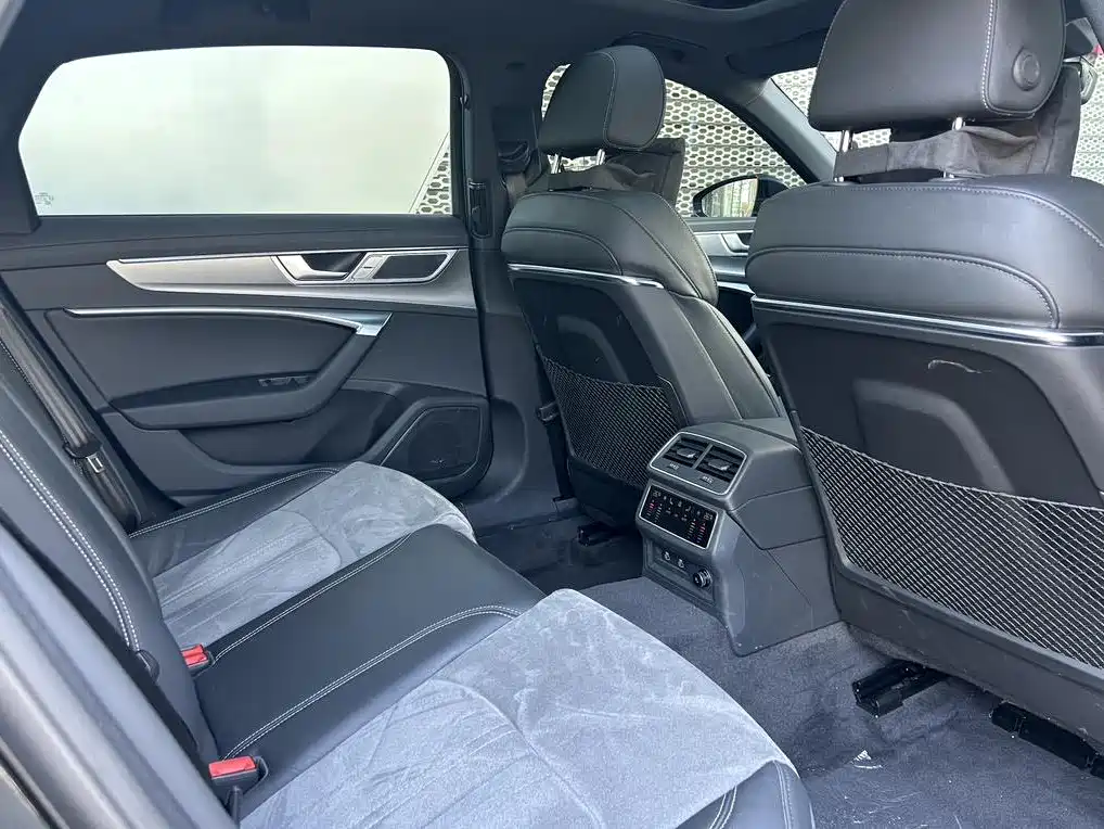 Audi A6L 2023 45 TFSI Premium Selection Dynamic фото 10