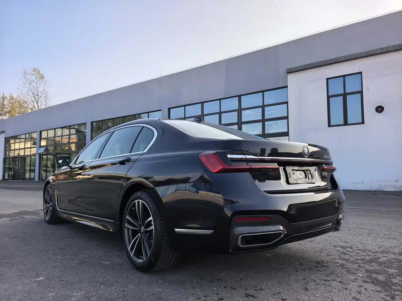 BMW 7 Series 2021 Model 730Li M Sport Package фото 4