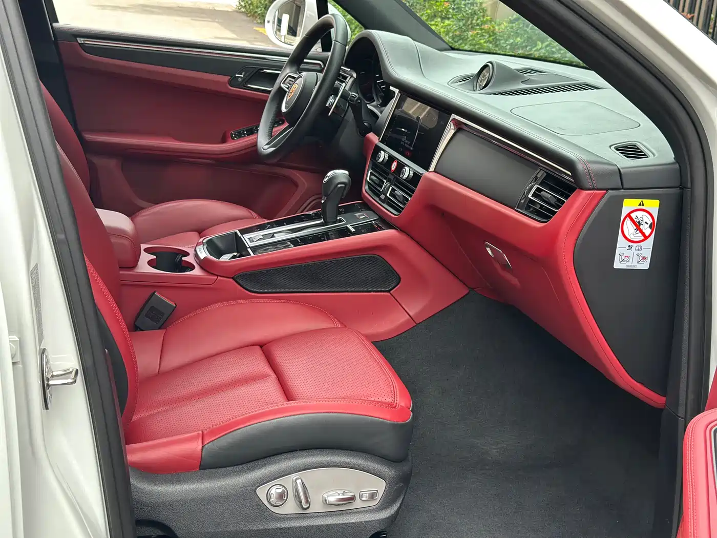 Porsche Macan 2024 Macan 2.0T фото 13