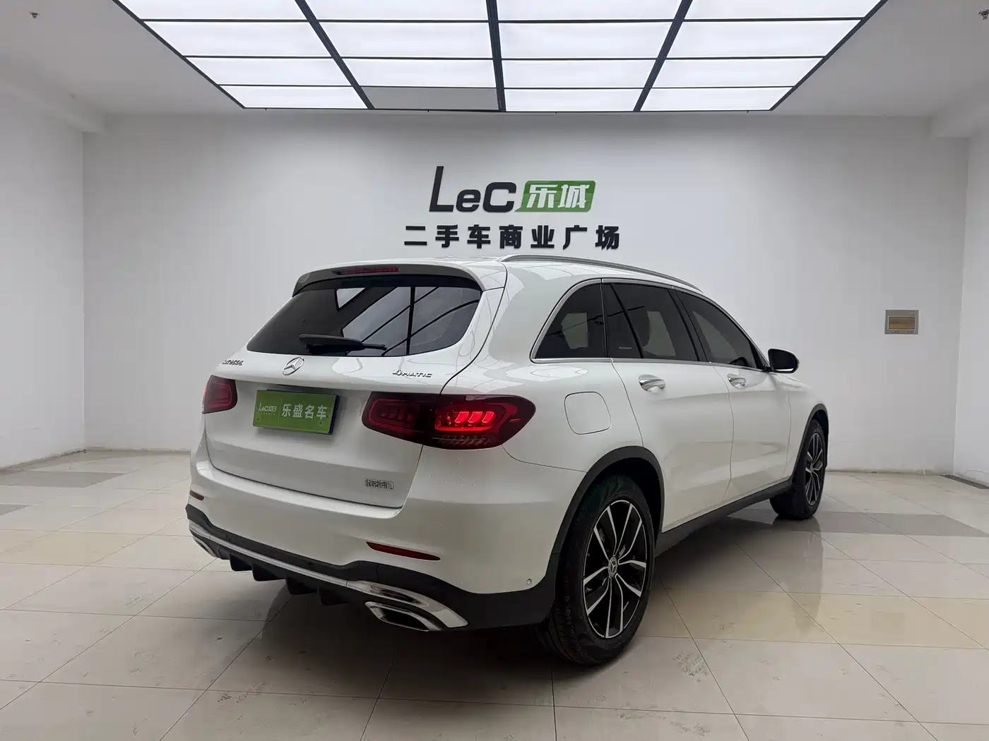 MERCEDES-BENZ GLC