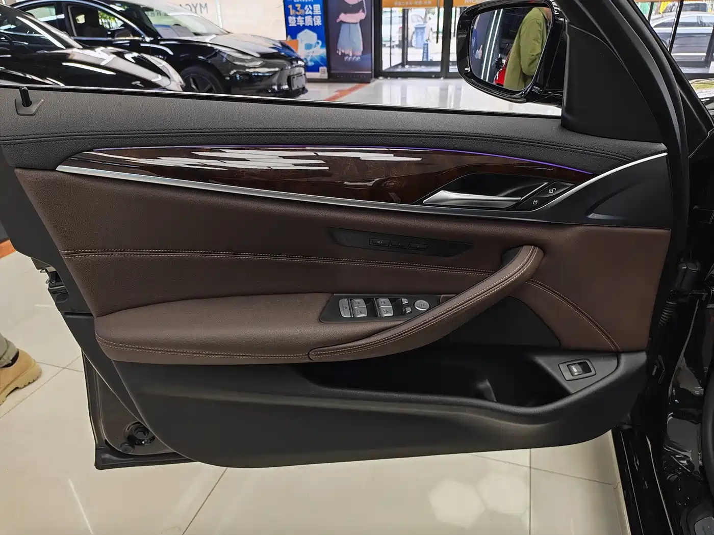 BMW 5 Series 2019 525Li Luxury Package фото 16