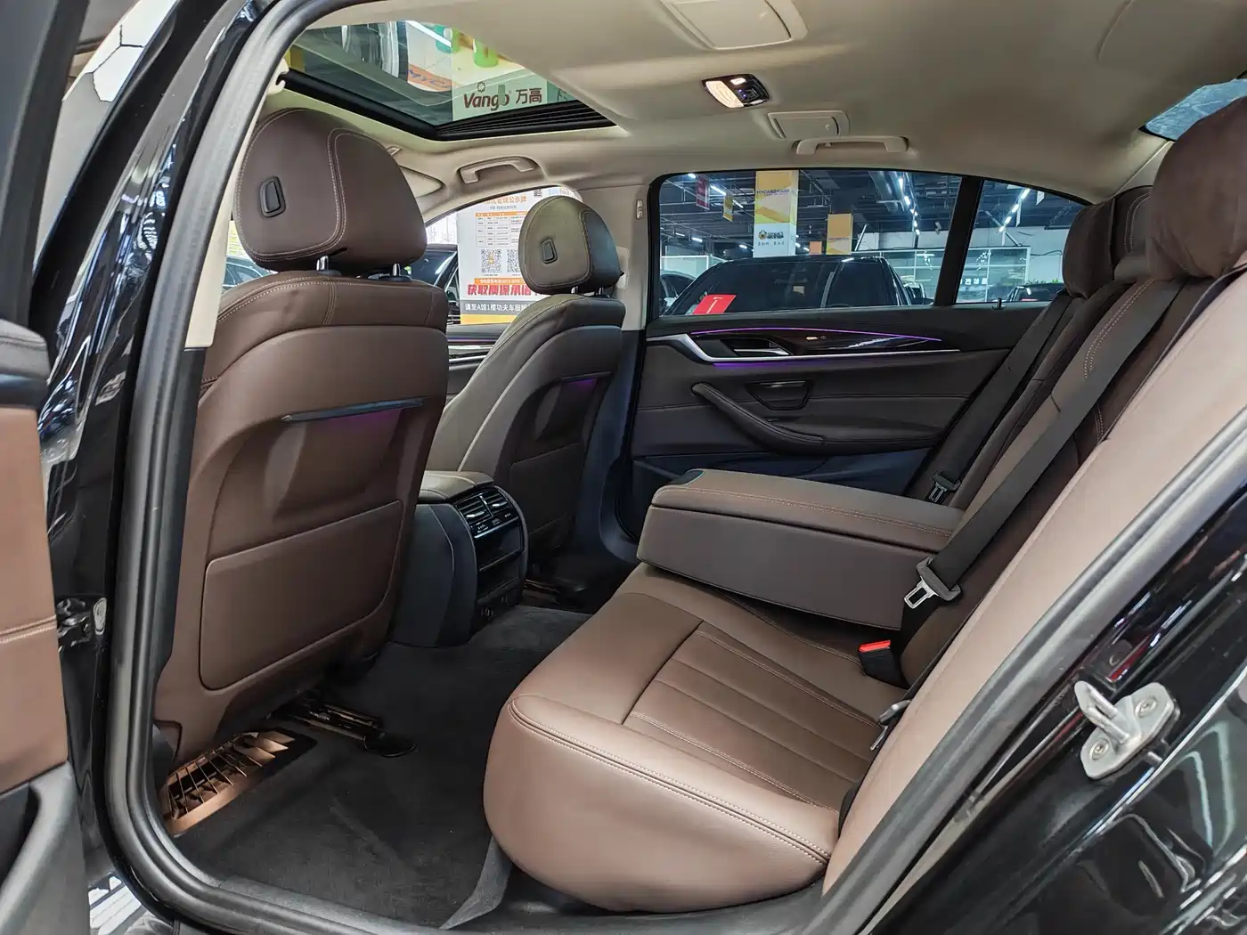 BMW 5 Series 2019 525Li Luxury Package фото 12