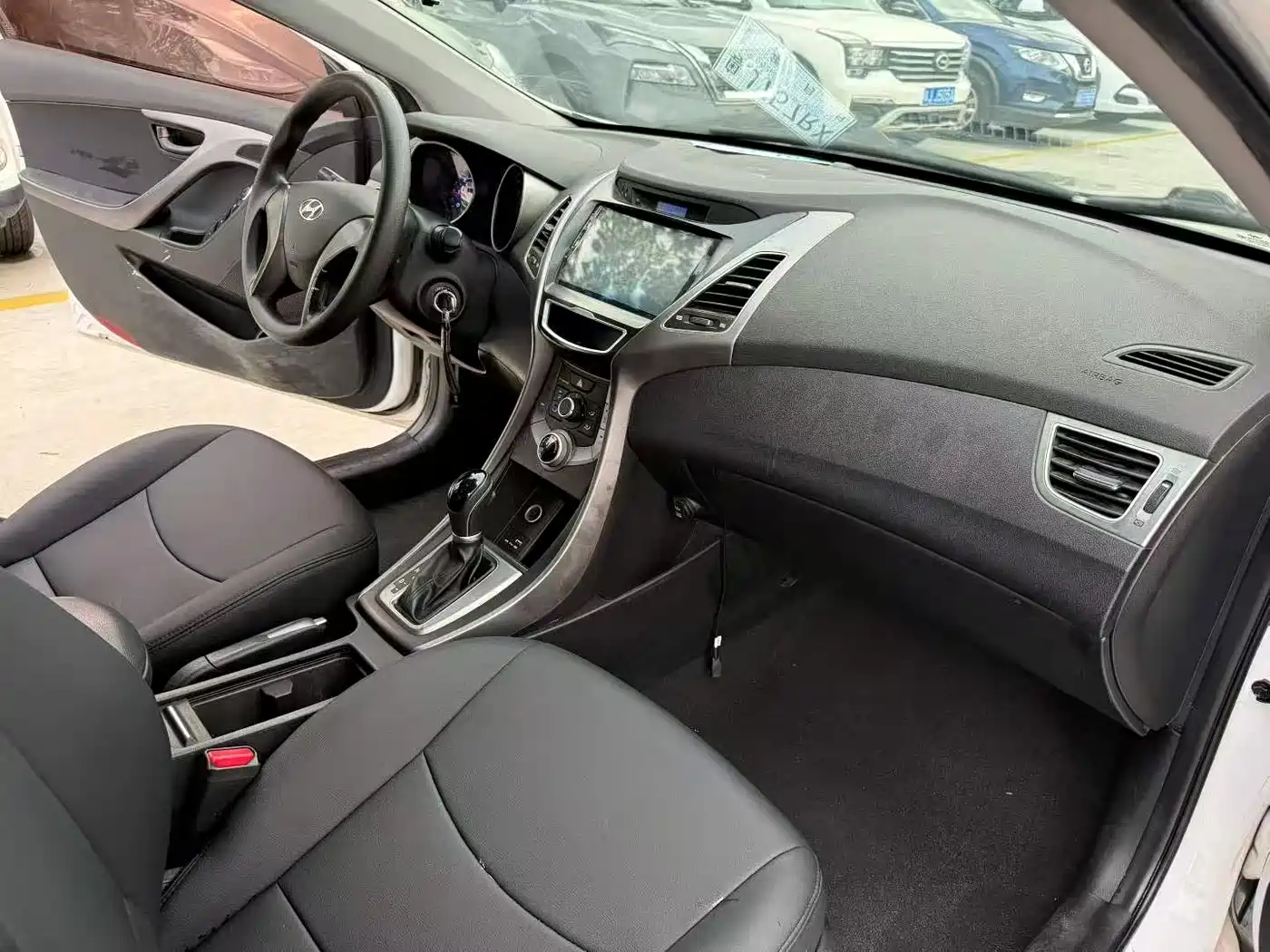 Hyundai Langdong 2016 1.6L Automatic Smart Edition фото 9