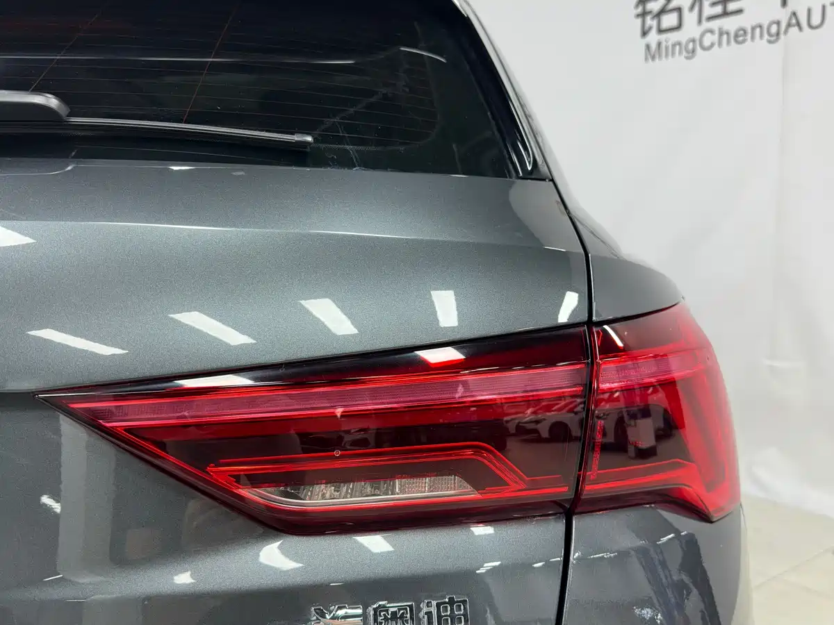 Audi Q3 2022 35 TFSI Fashion Dynamic фото 9