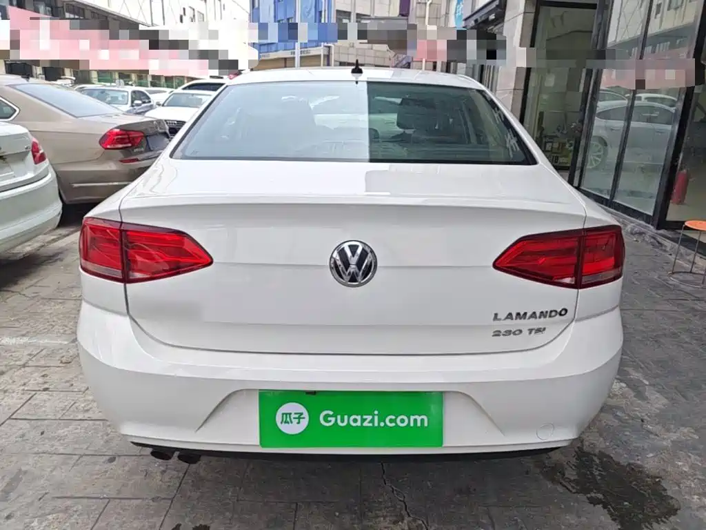 Volkswagen Lamando 2015 2015 230TSI DSG Style