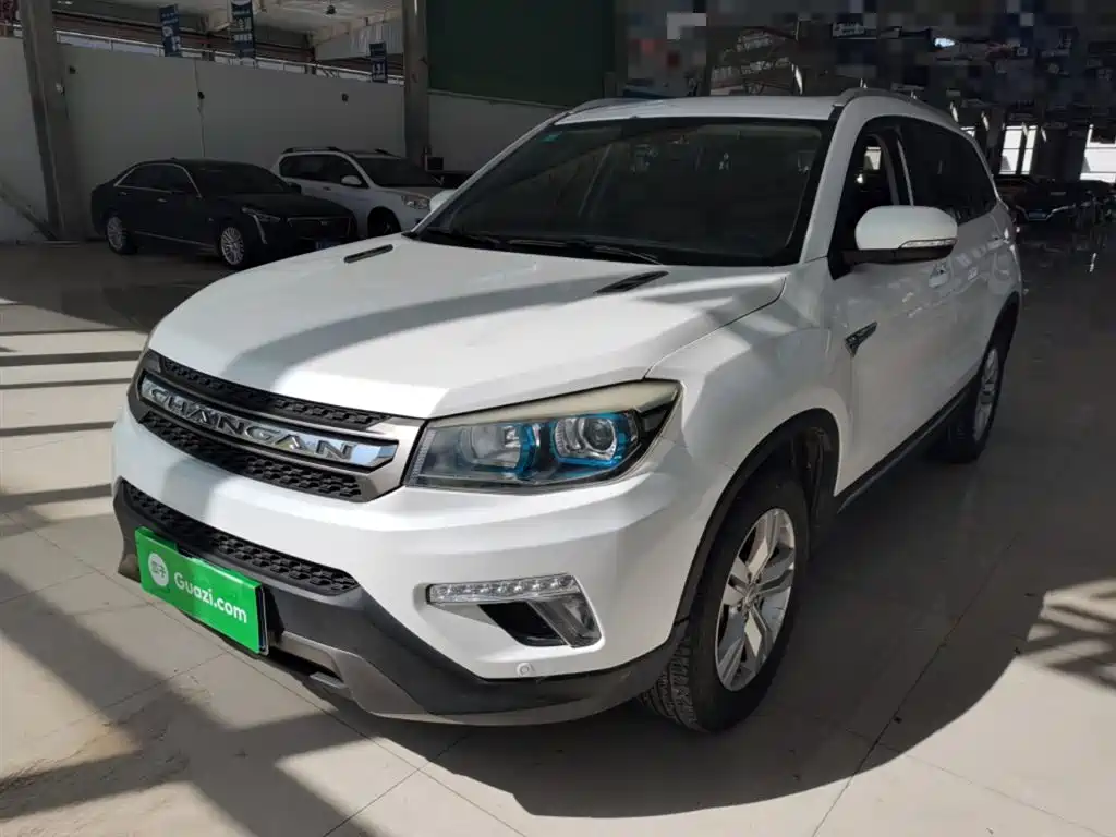 Фото 2 - Changan CS75