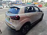 Фото 7 - Geely Vision X3