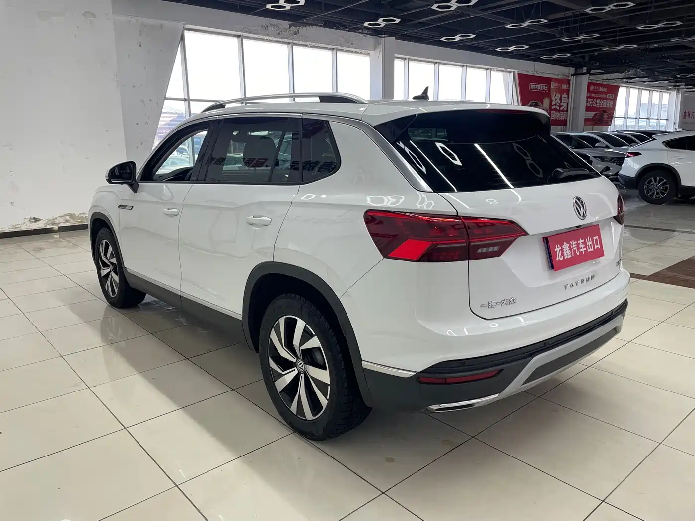 Volkswagen Tayron 2021 280TSI 2WD Luxury Smart Connect фото 7