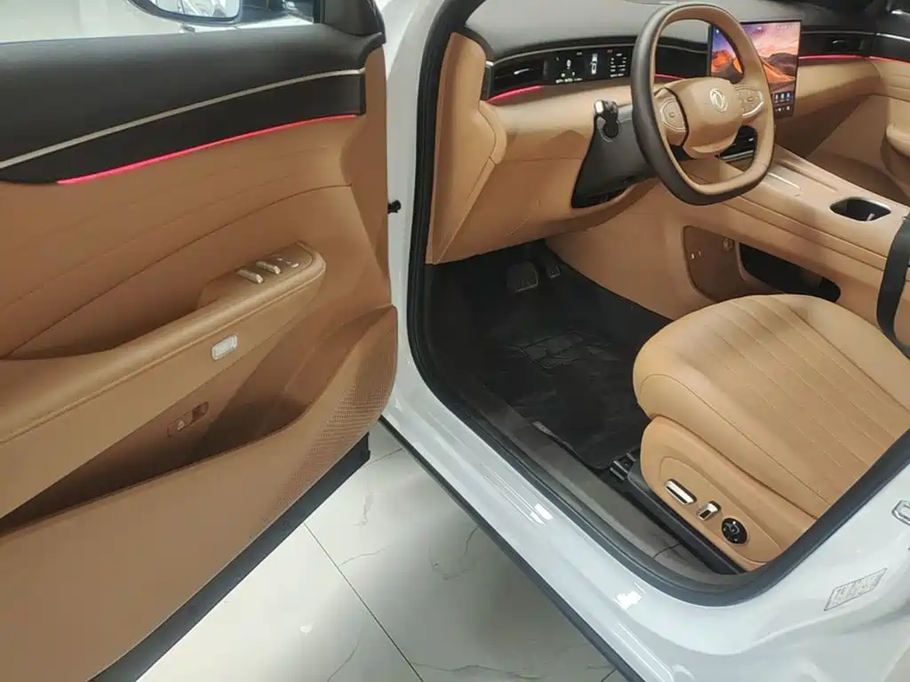 Dongfeng Aeolus L8 2026 2025 Plug-in Hybrid