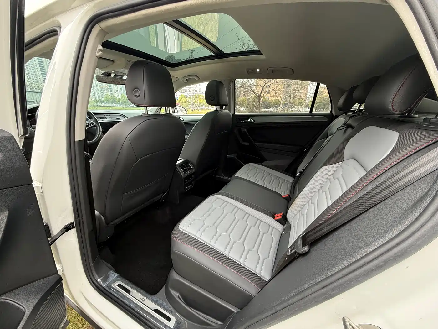 Volkswagen Tiguan X 2021 330TSI 2WD Flagship фото 8