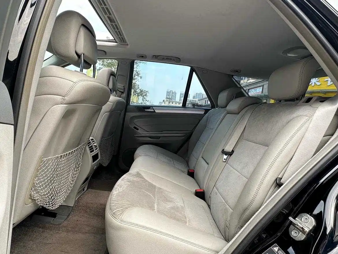 Mercedes-Benz M-Class 2010 ML 300 4MATIC фото 11