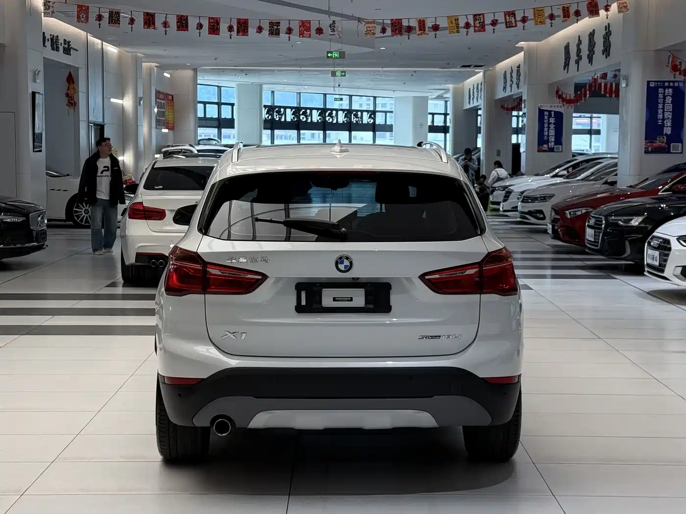 BMW X1 2019 sDrive18Li Premium Model фото 5
