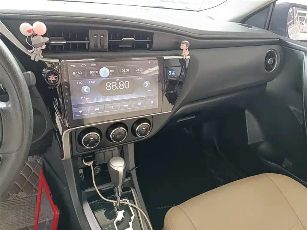 Toyota Corolla 2017 Facelift 1.2T S-CVT GL фото 13