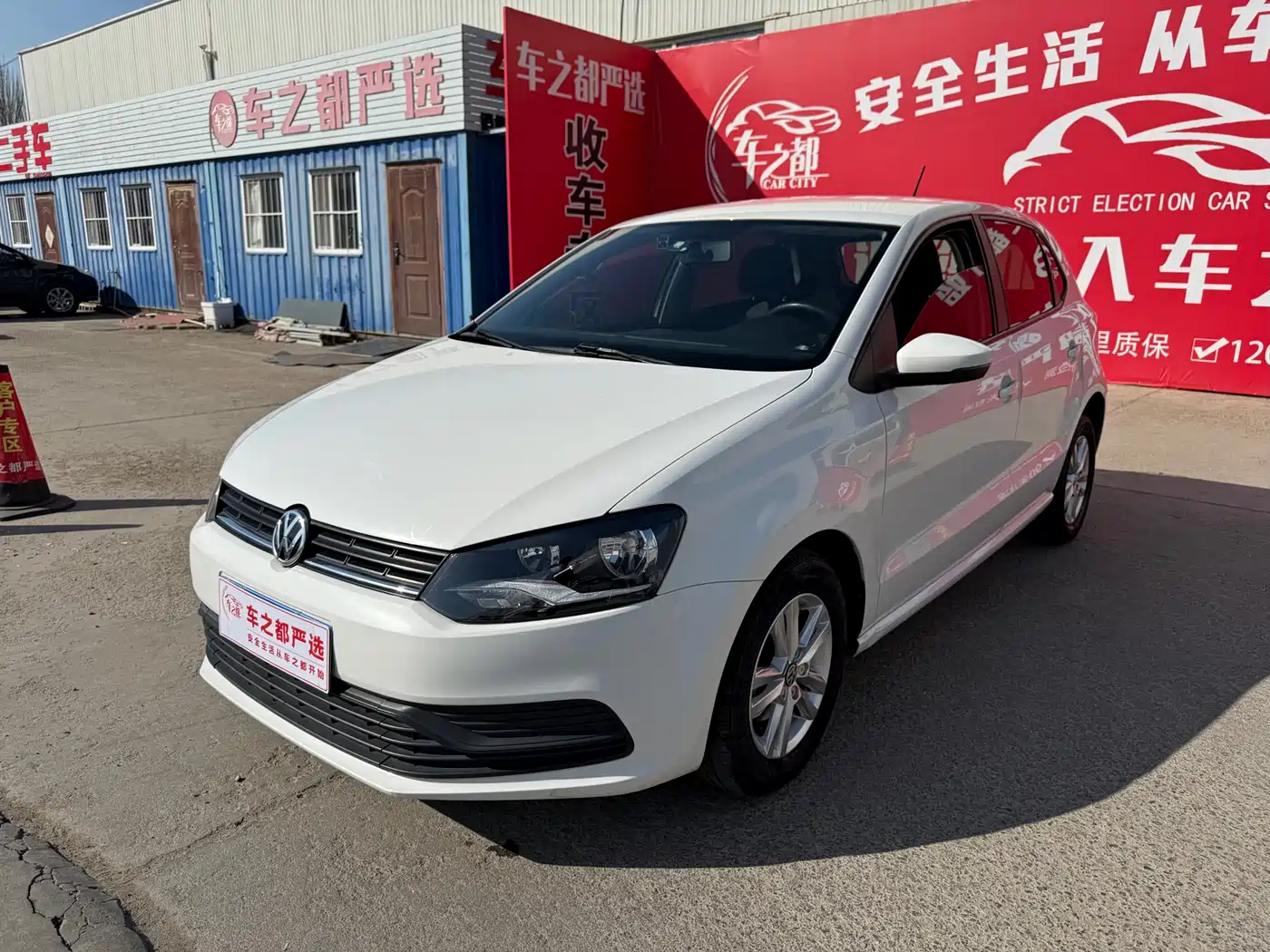 Volkswagen Polo 2018 1.5L Auto Safe Drive фото 3