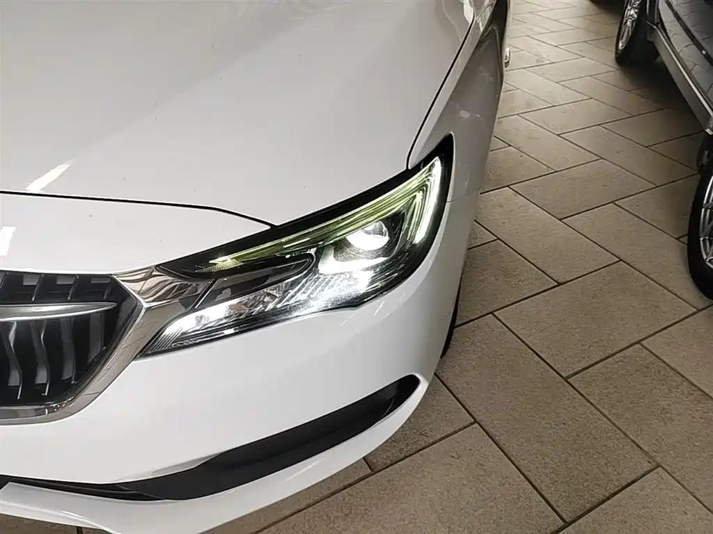 Buick GL6 2019 Model 18T 5-Seater Connected Luxury Version China V фото 24