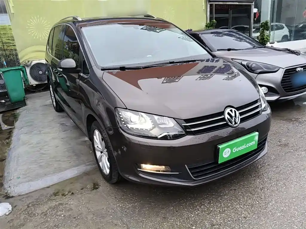 Volkswagen Sharan 2014 2.0TSI Luxury фото 4