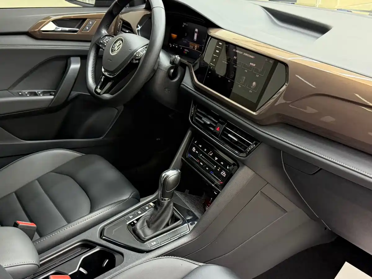 Volkswagen Tharu 2022 280TSI FWD Luxury Edition фото 9