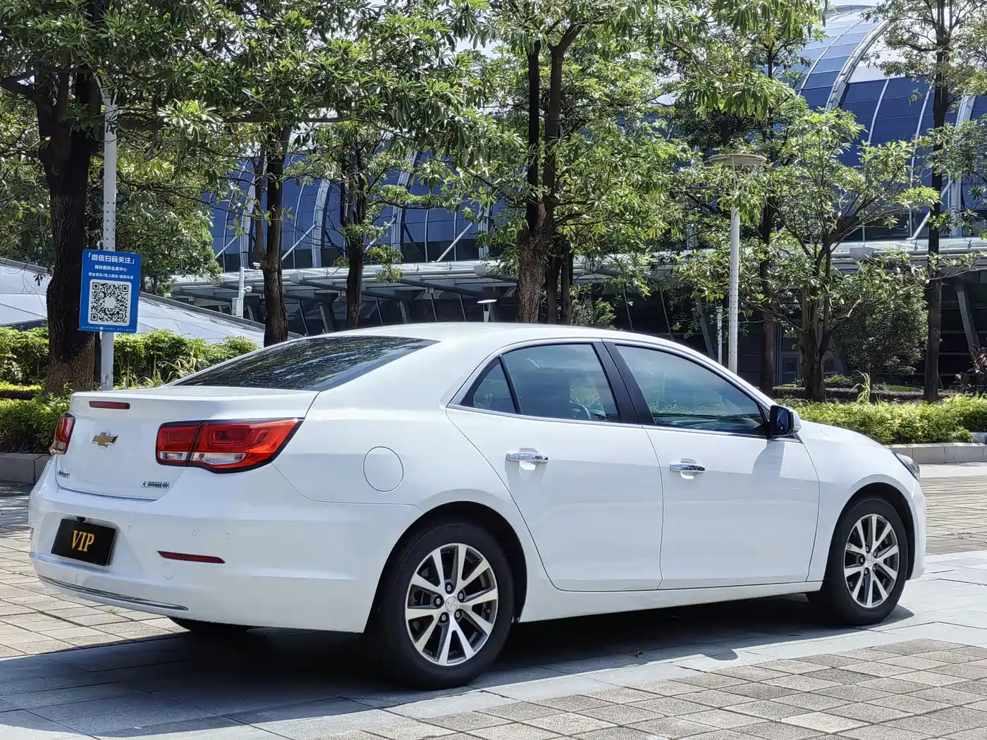 Chevrolet Malibu 2016 2.0L Automatic Luxury фото 7