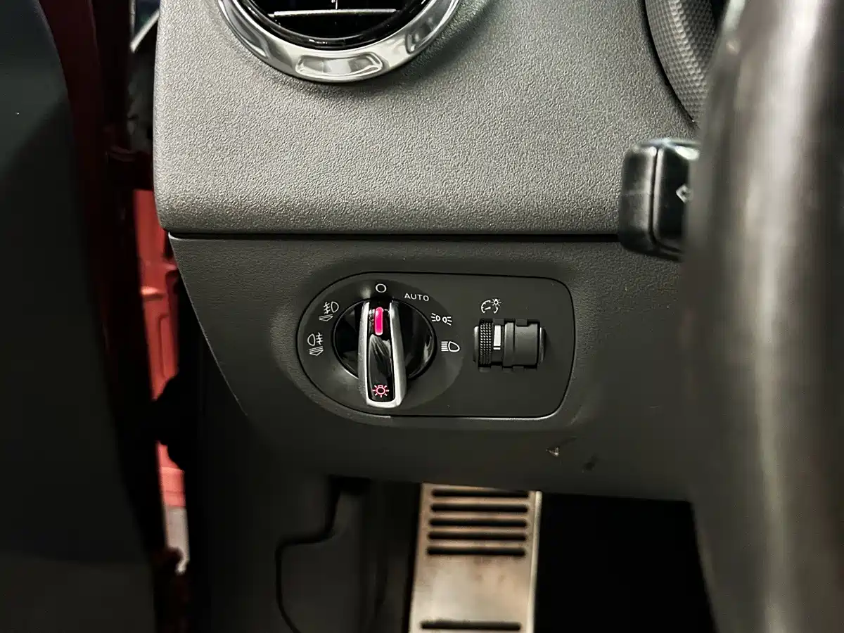 Photo 12 - Audi TT