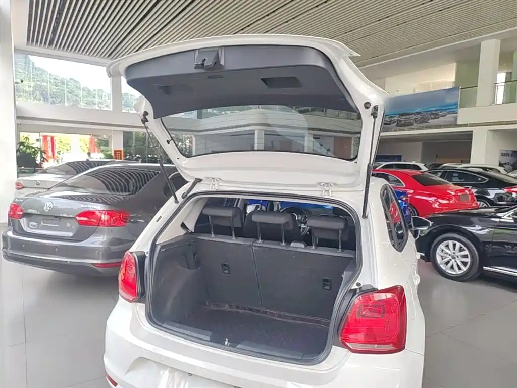 Volkswagen Polo 2018 1.5L Auto Comfort фото 19