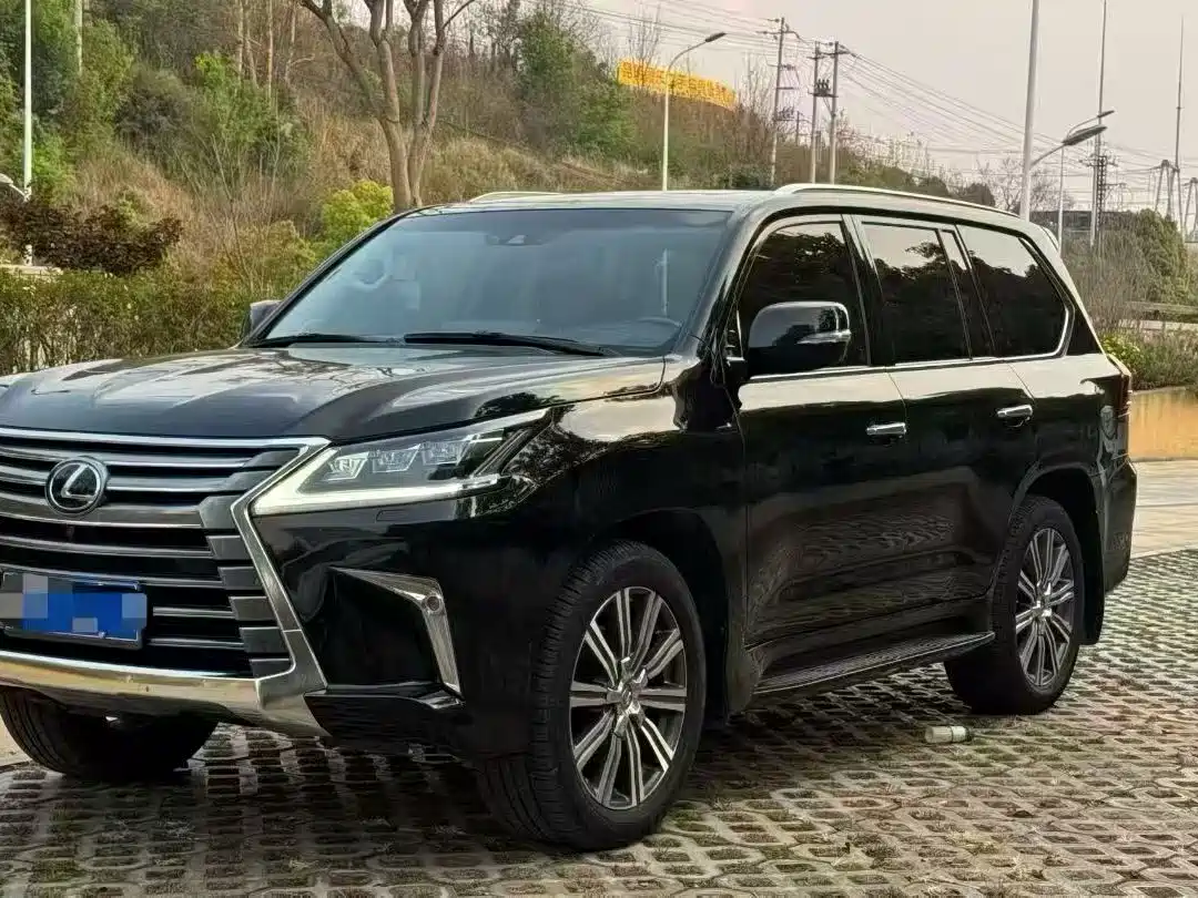 Lexus LX 2017 570 Prestige Luxury