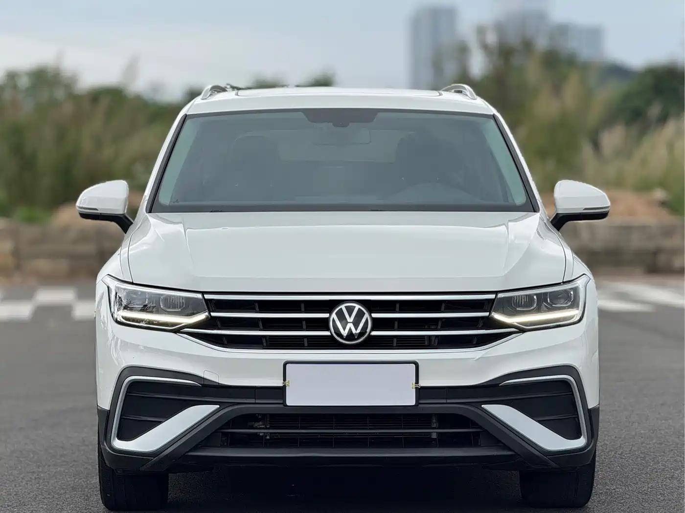 Volkswagen Tiguan L 2022 330TSI Automatic 2WD Smart Edition фото 2