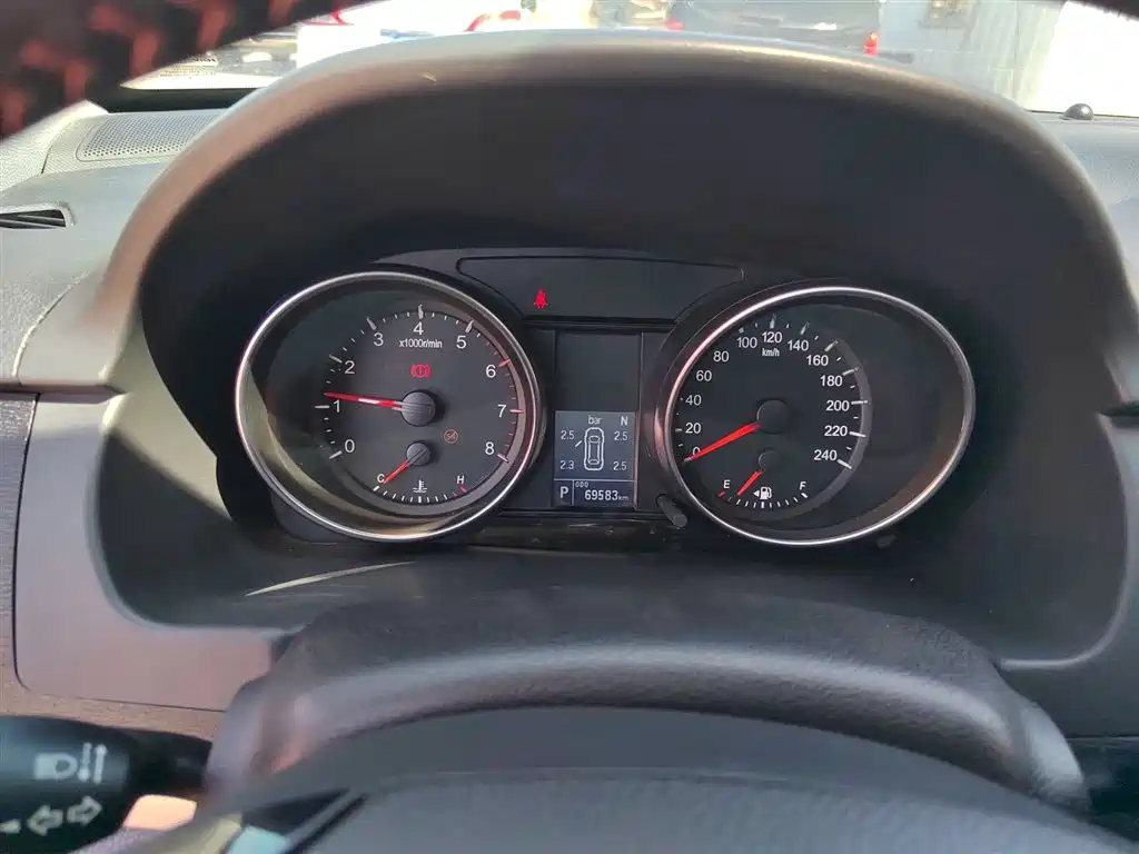 Haval M6 2019 1.5T DCT 2WD Elite Type China VI фото 8