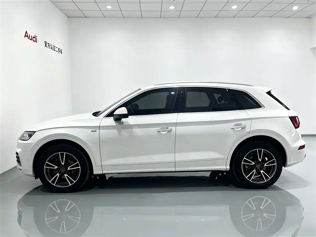 Audi Q5L 2020 45 TFSI Exclusive Fashion фото 4