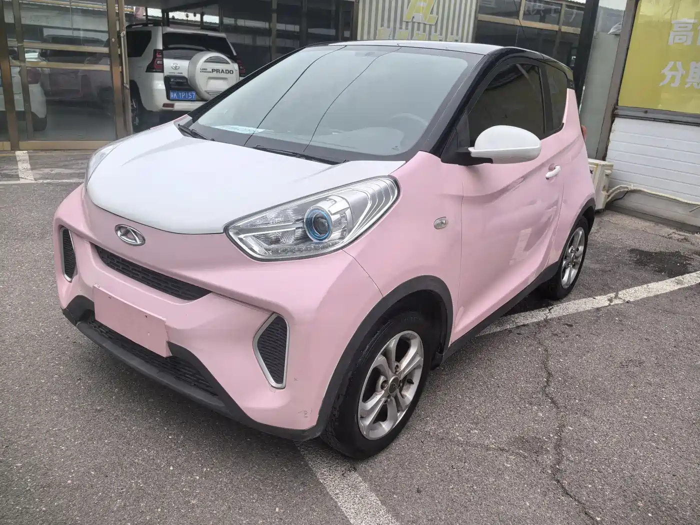 QQ New Energy Little Ant 2019 2018 400 4-Seater Premium Smart Edition