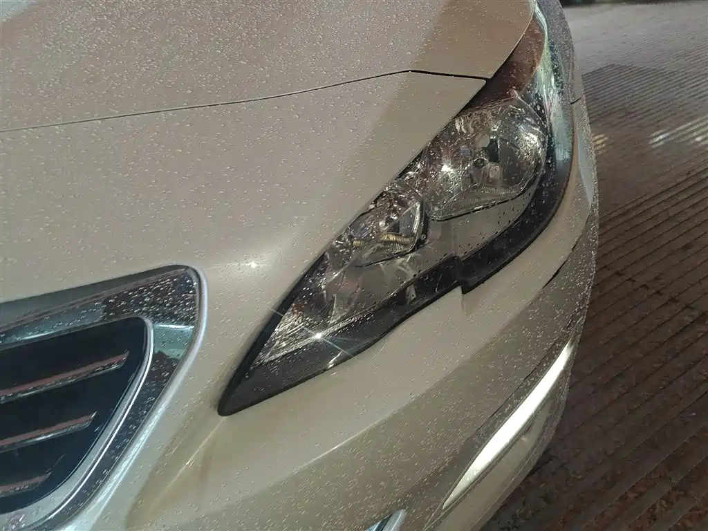 Peugeot 408 2018 350THP Automatic Luxury Edition фото 16