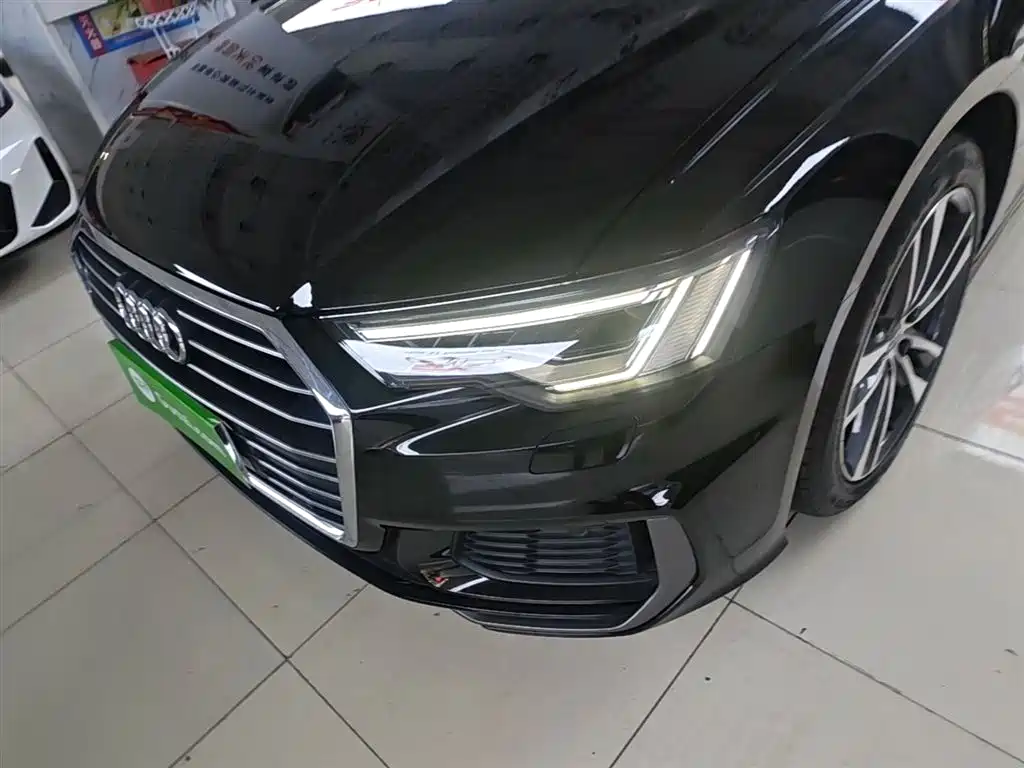 Audi A6L 2021 40 TFSI Luxury Sport фото 24