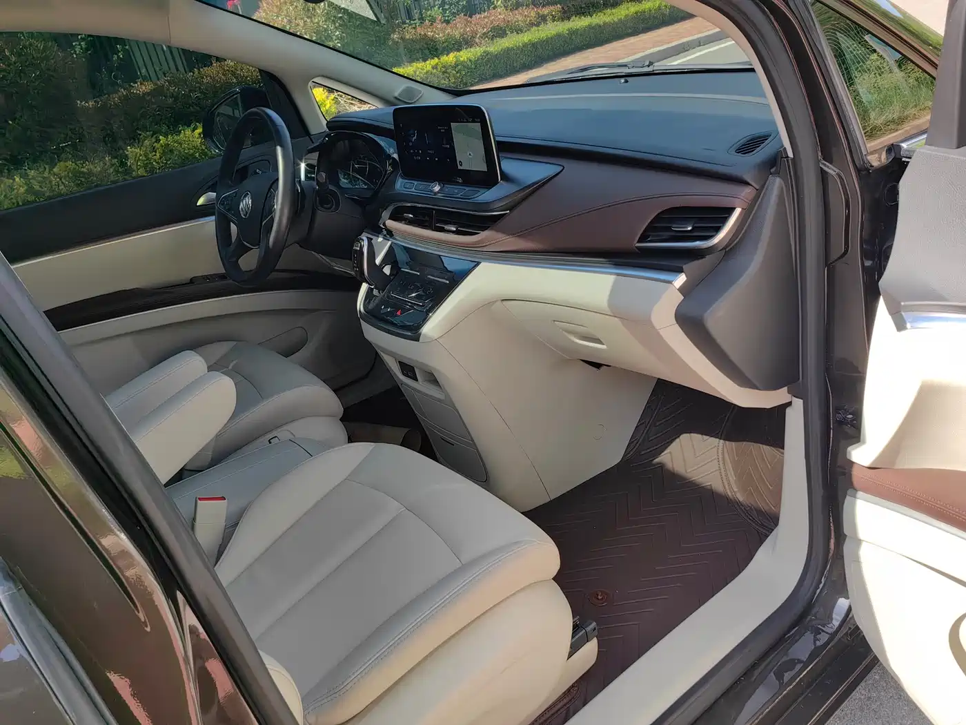 Buick GL8 2021 Land Business Class 652T Comfort фото 5