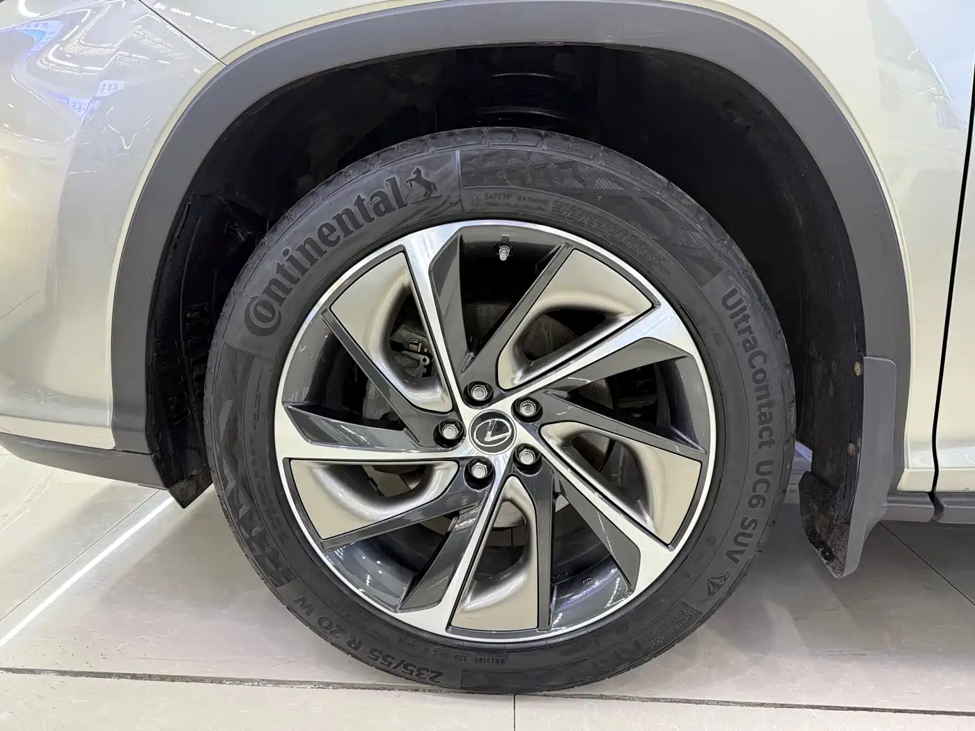 Lexus RX 2016 300 4WD Elegance Edition (China V) фото 19